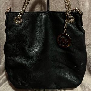 Michael kors purse (black)